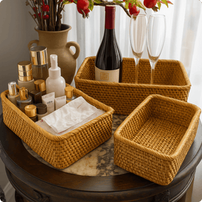 Peça decorativa e organizadora que valoriza ambientes com estilo natural e sofisticado.